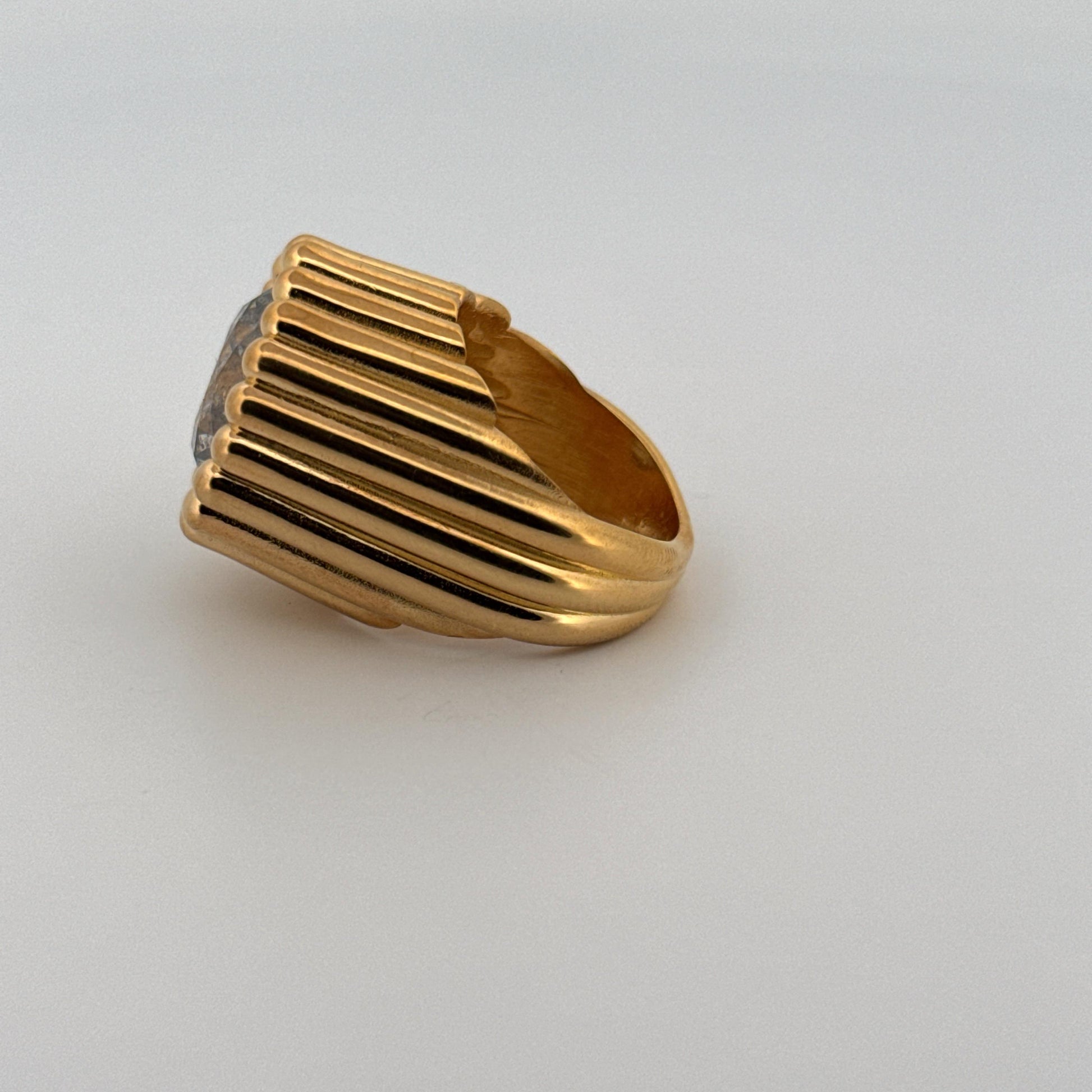 Salt and Pepper 11.8ct Diamond in 18K Yellow Gold