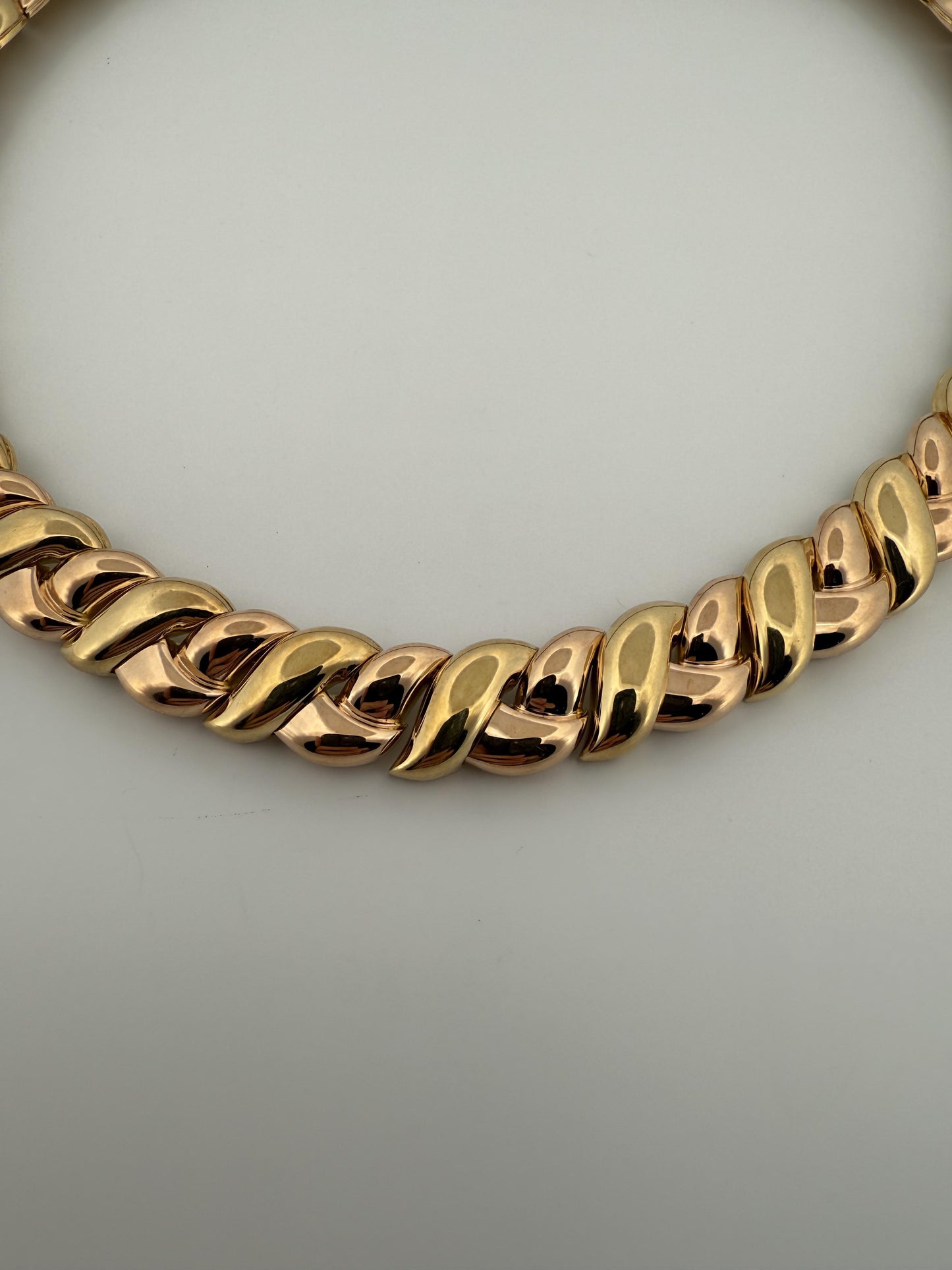 Vintage Two Tone VCA Choker in 18K Yellow and Rose Gold