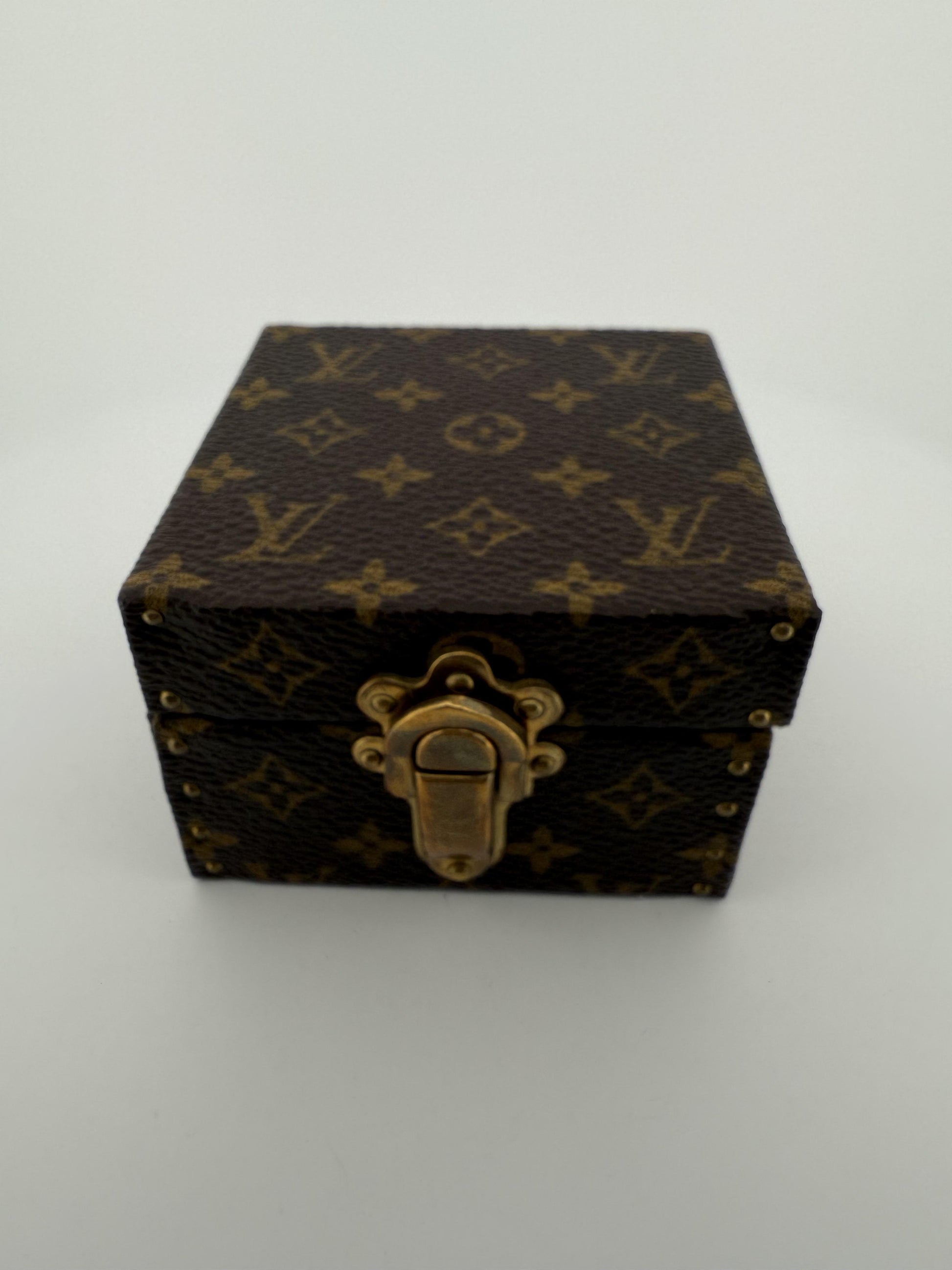 Louis Vuitton 18K Yellow Gold and Alma Pink Charm