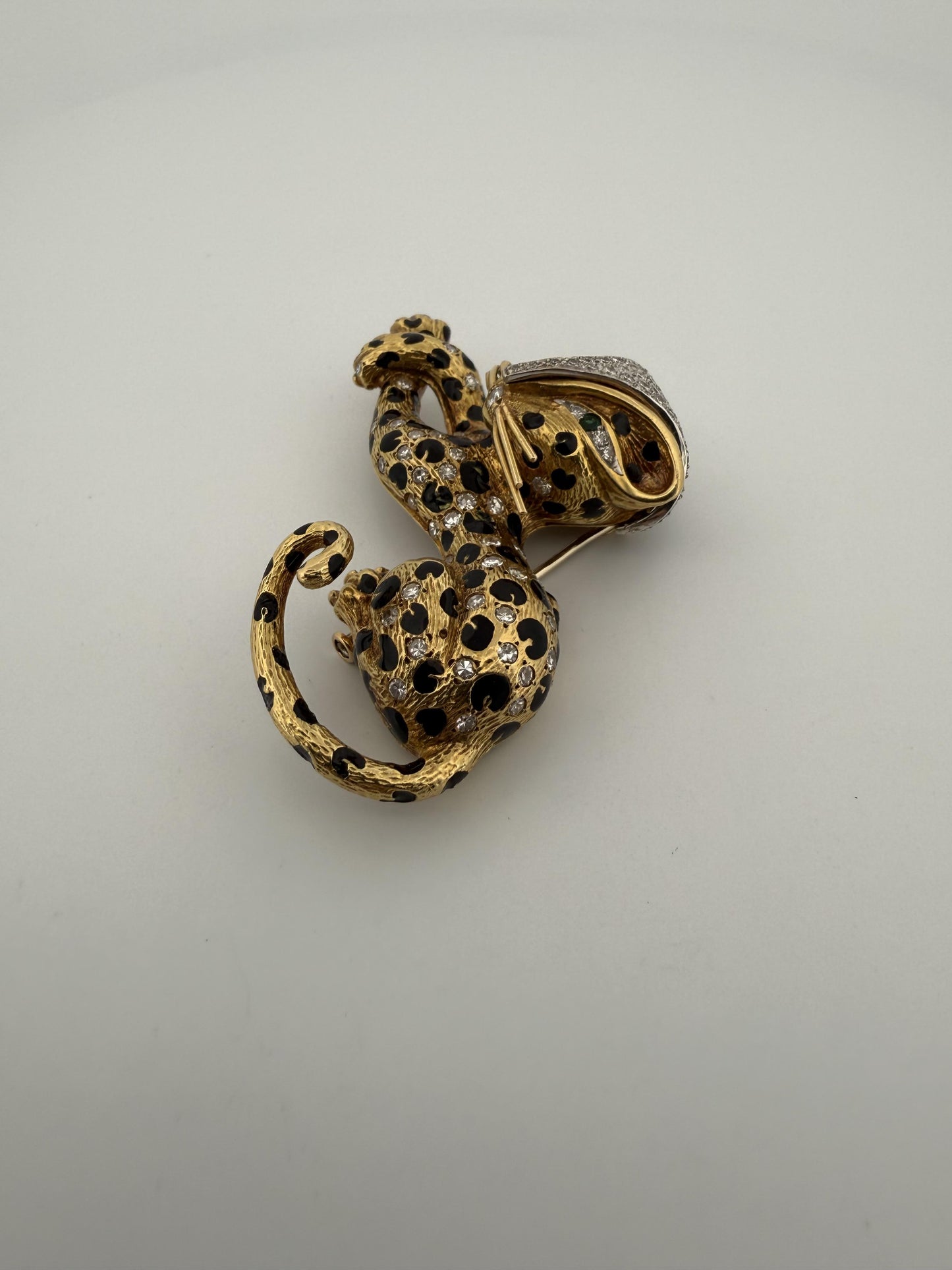 Vintage Fred Paris Sauvage Cat Enamel, Emerald, and Diamond 18K Gold Brooch