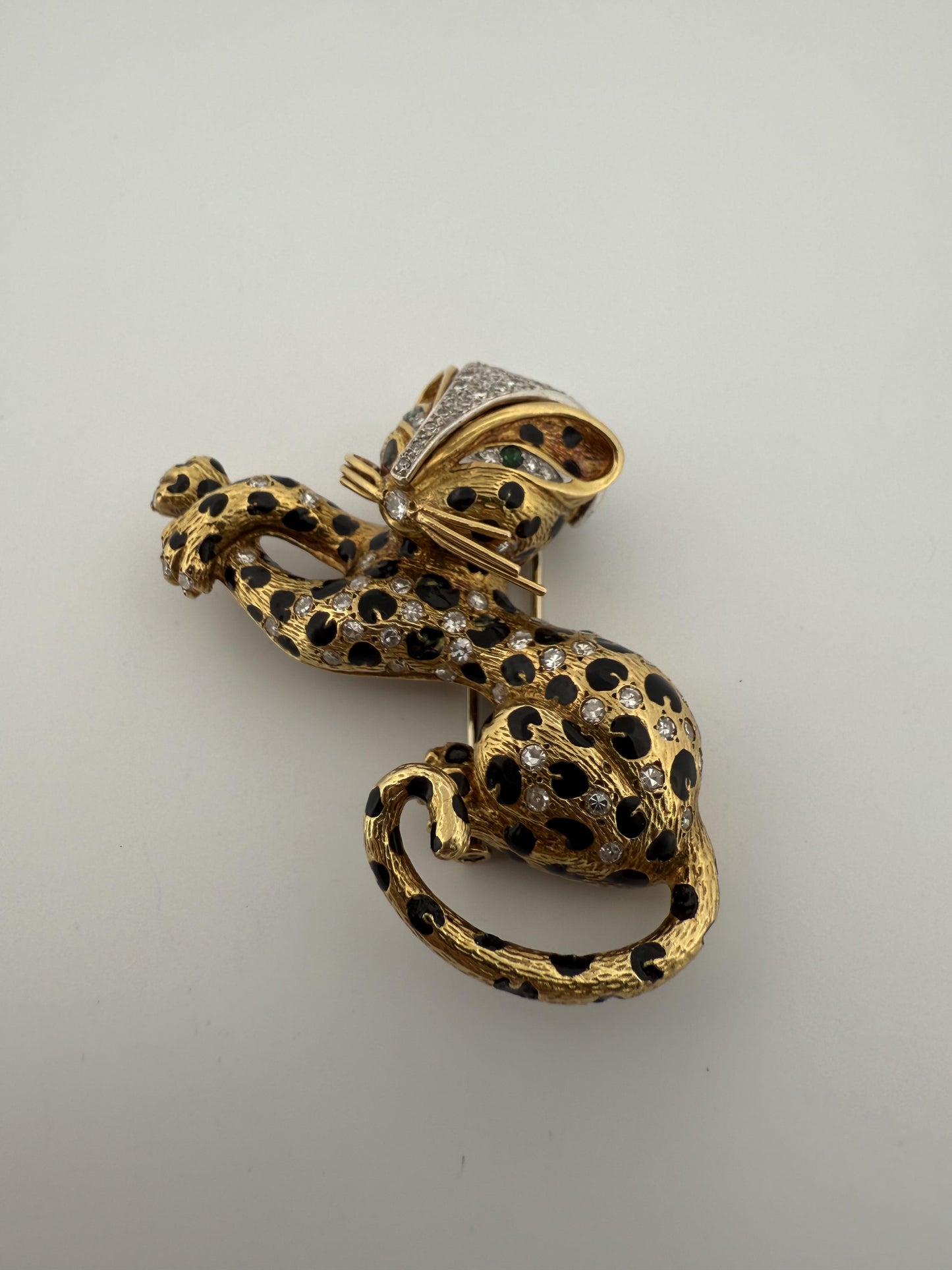 Vintage Fred Paris Sauvage Cat Enamel, Emerald, and Diamond 18K Gold Brooch