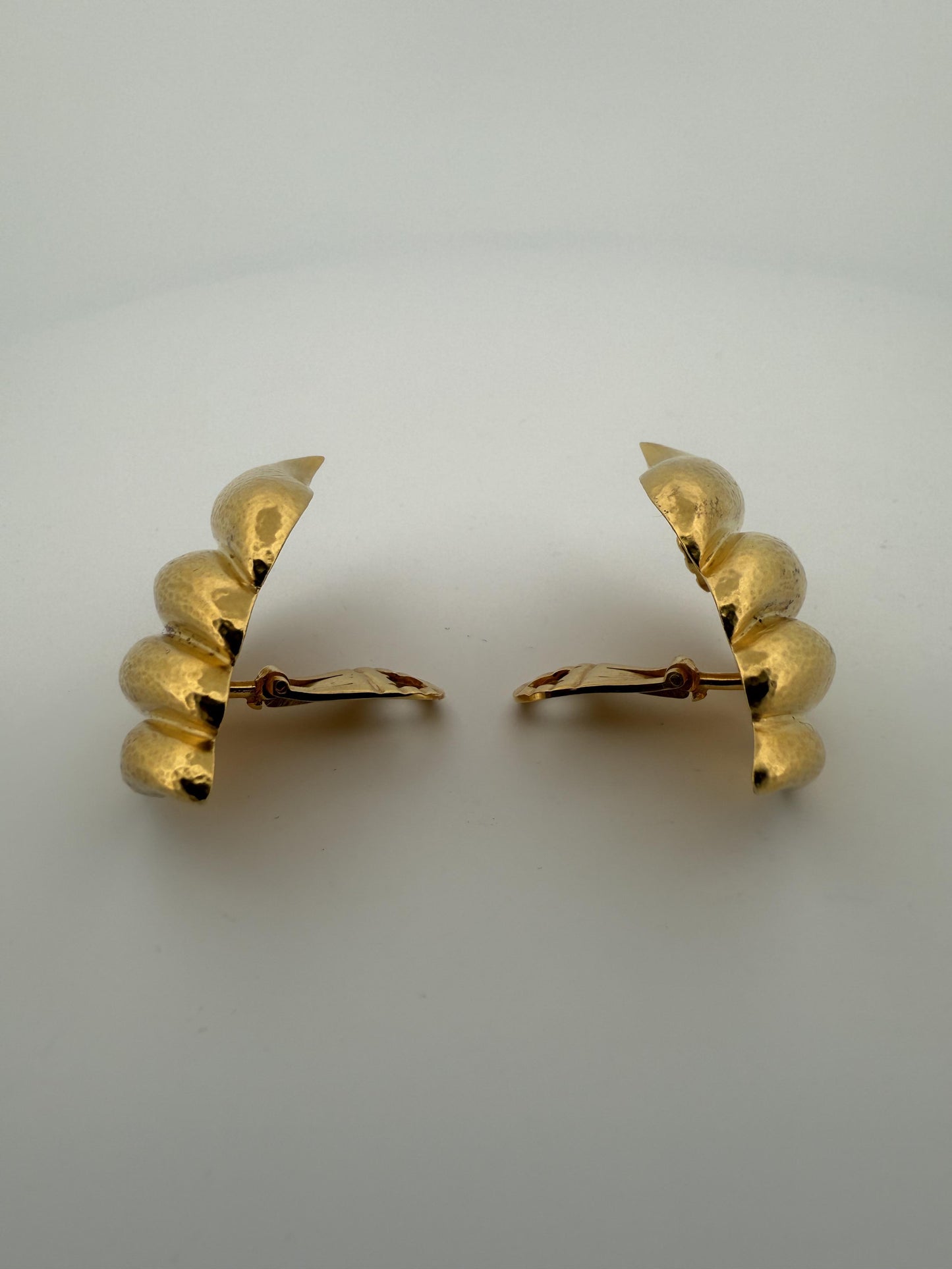 Vintage Hammered Zolotas 22k Gold Clip-on Earrings