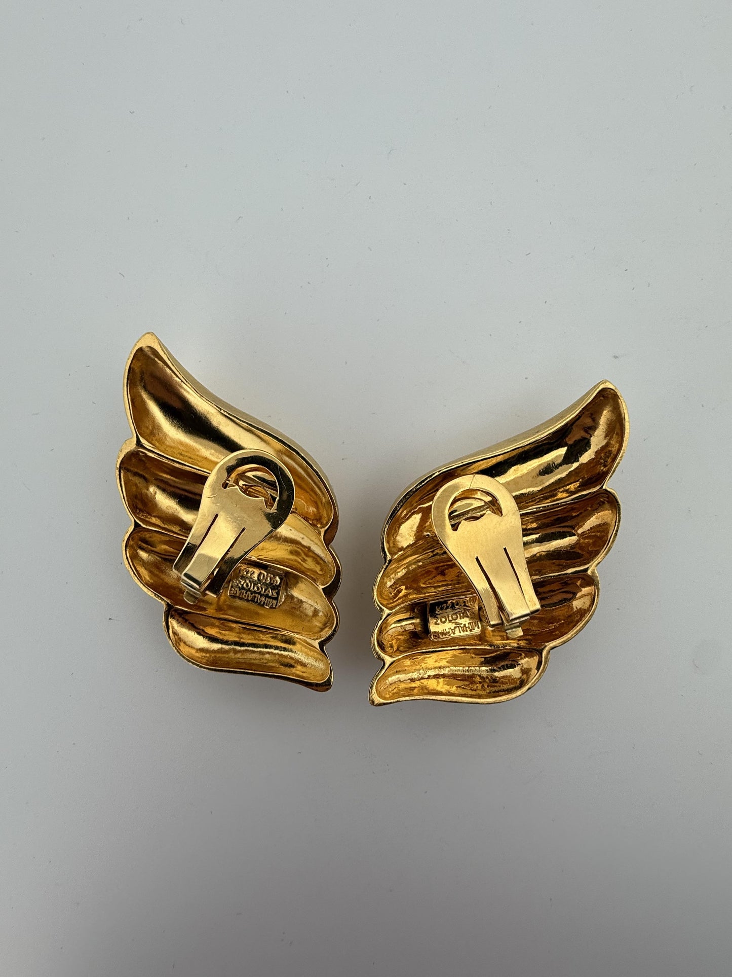 Vintage Hammered Zolotas 22k Gold Clip-on Earrings