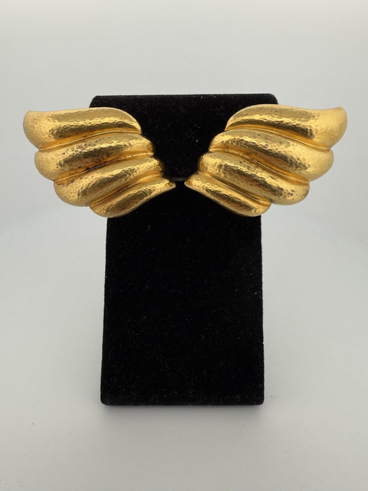 Vintage Hammered Zolotas 22k Gold Clip-on Earrings