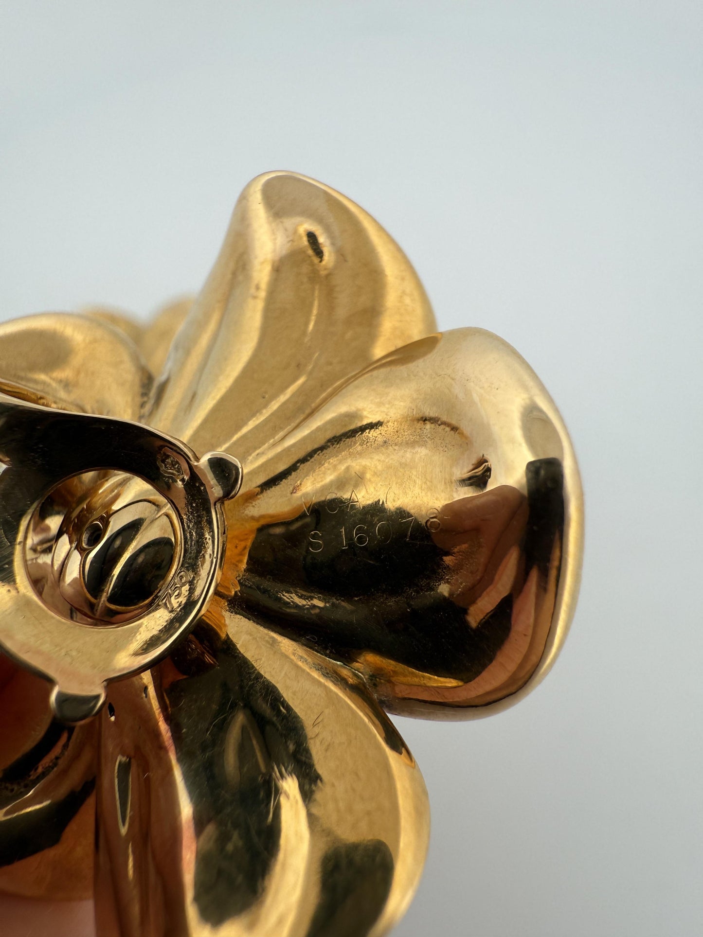 Vintage Van Cleef & Arpels Flower Earrings 18K