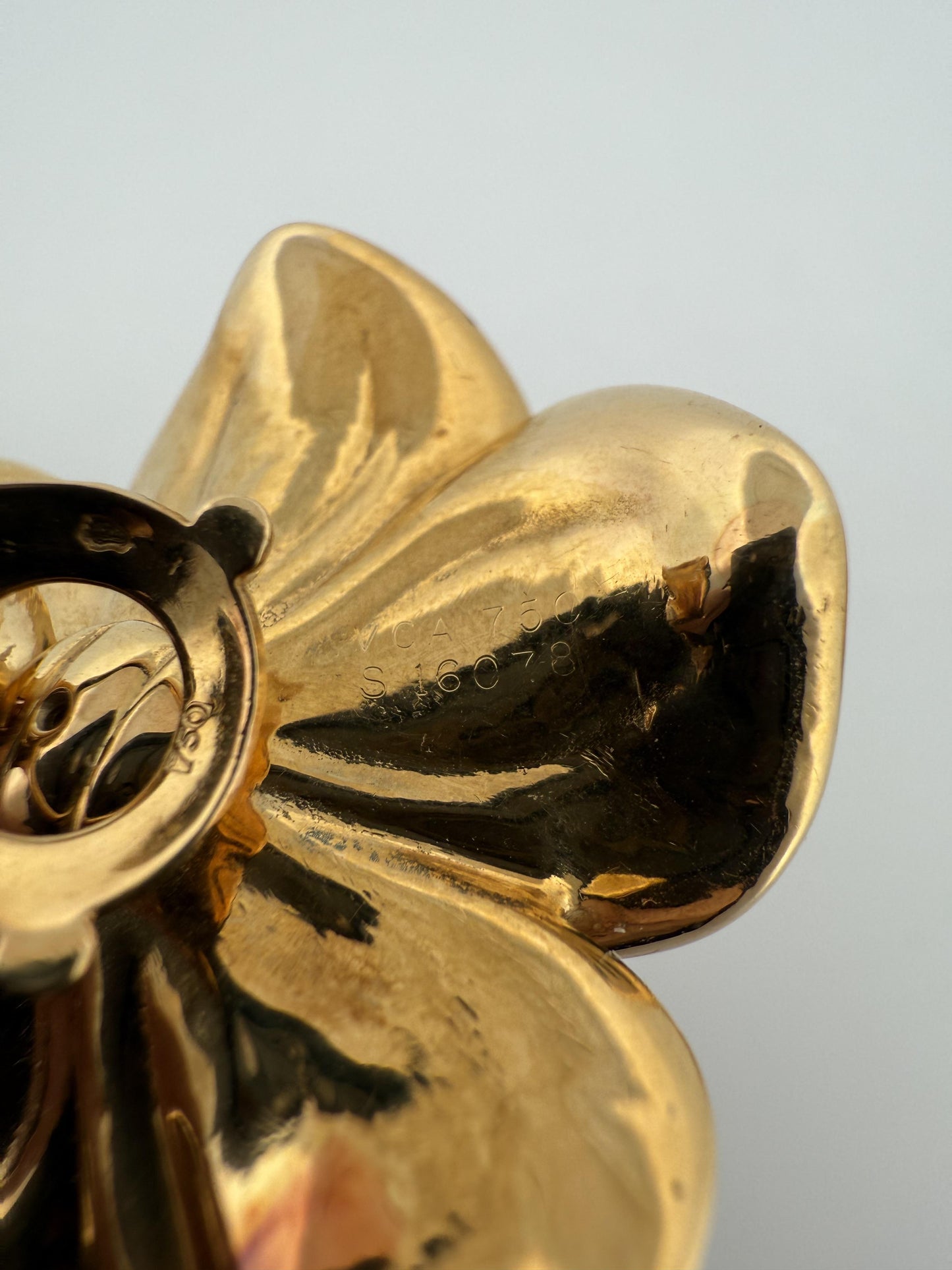 Vintage Van Cleef & Arpels Flower Earrings 18K