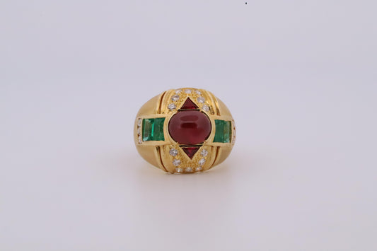 Vintage Domed Ruby 18K Gold Ring with Emeralds and Diamonds