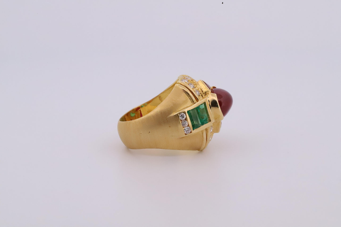 Vintage Domed Ruby 18K Gold Ring with Emeralds and Diamonds