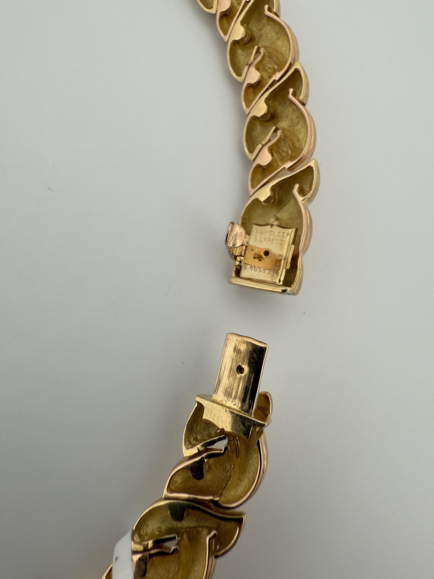 Vintage Two Tone VCA Choker in 18K Yellow and Rose Gold