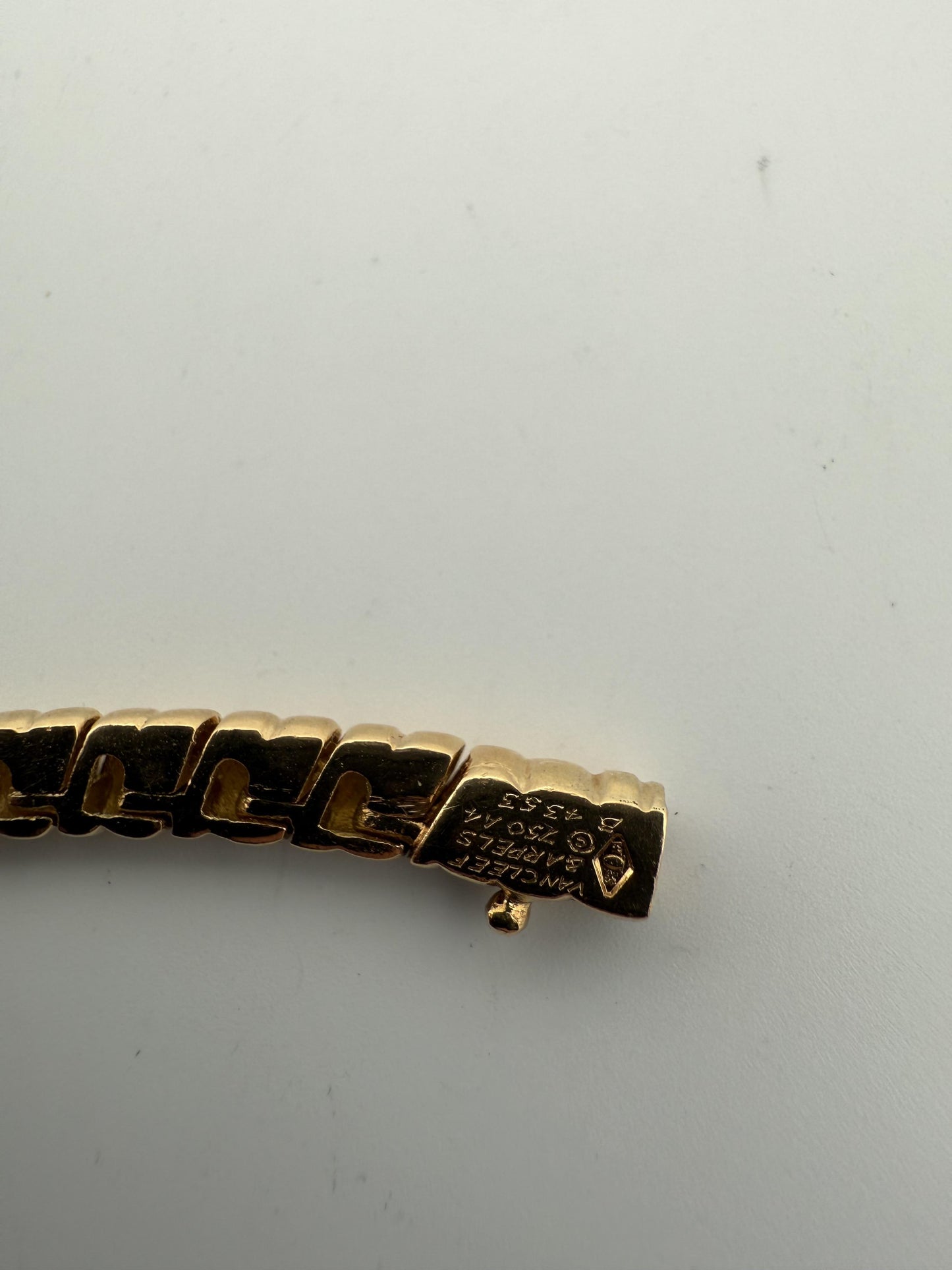 Van Cleef & Arpels 18K Yellow Gold Diamond Shaped Heart Necklace