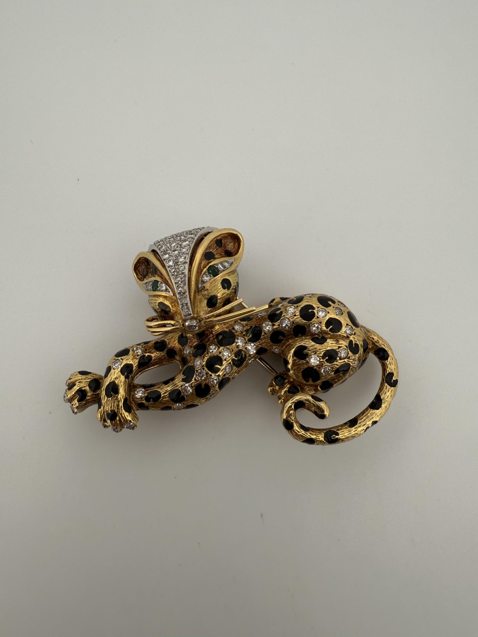 Vintage Fred Paris Sauvage Cat Enamel, Emerald, and Diamond 18K Gold Brooch