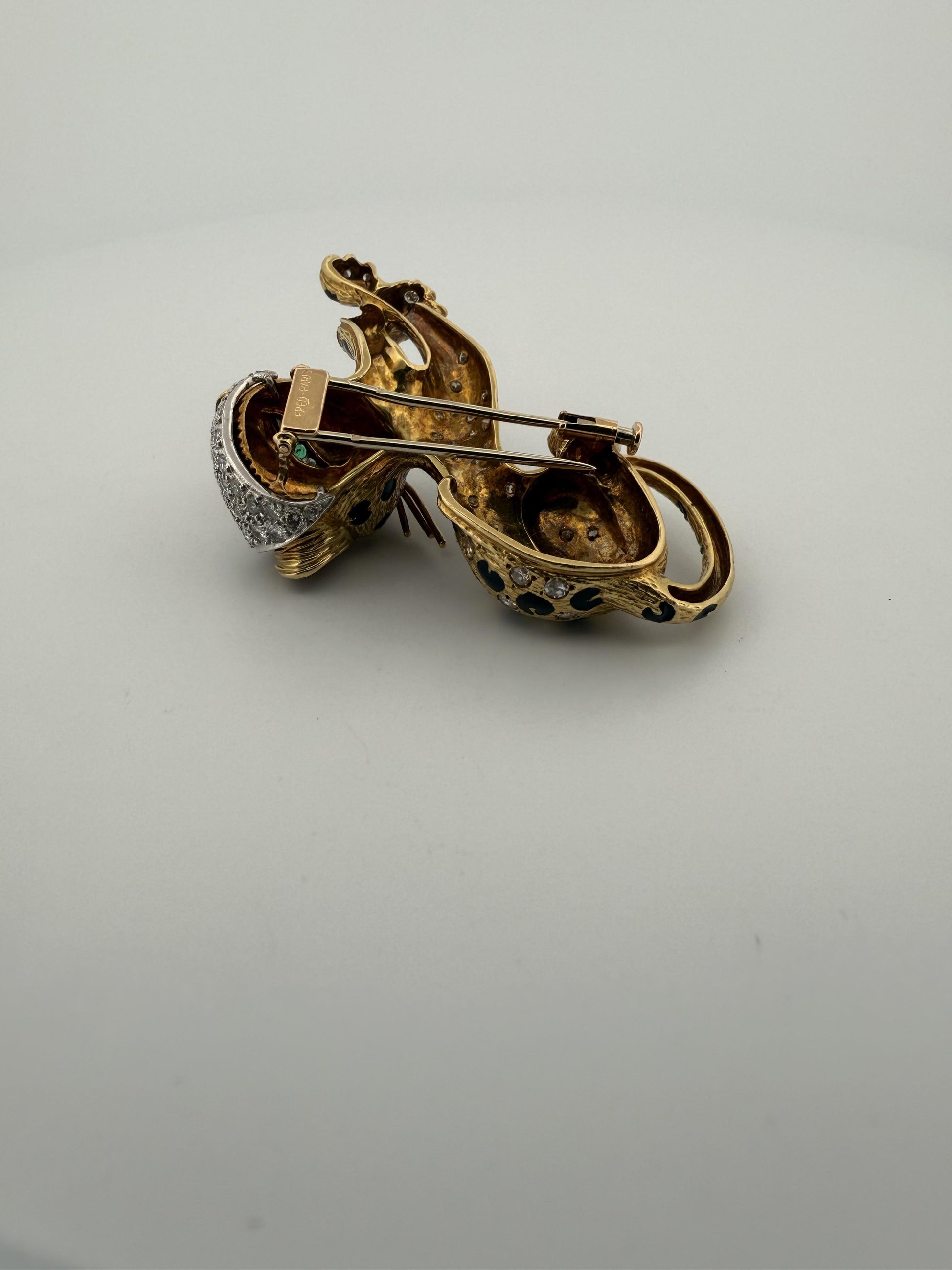 Vintage Fred Paris Sauvage Cat Enamel, Emerald, and Diamond 18K Gold Brooch