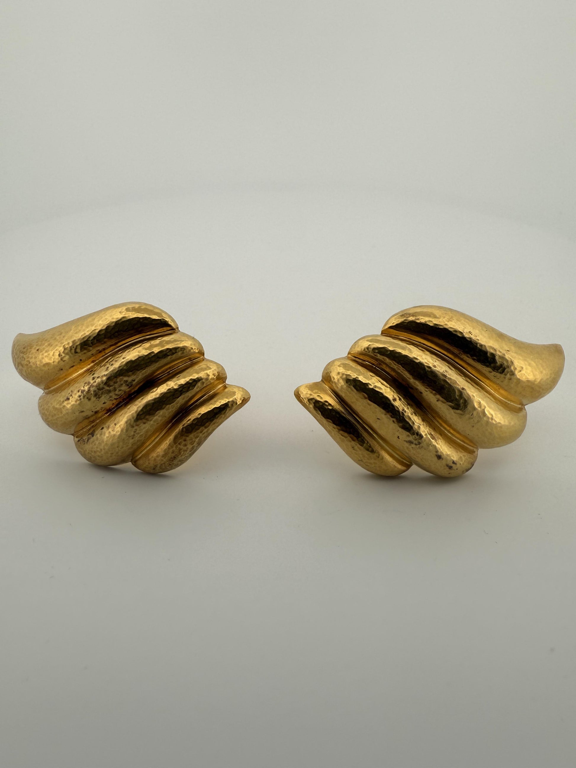 Vintage Hammered Zolotas 22k Gold Clip-on Earrings