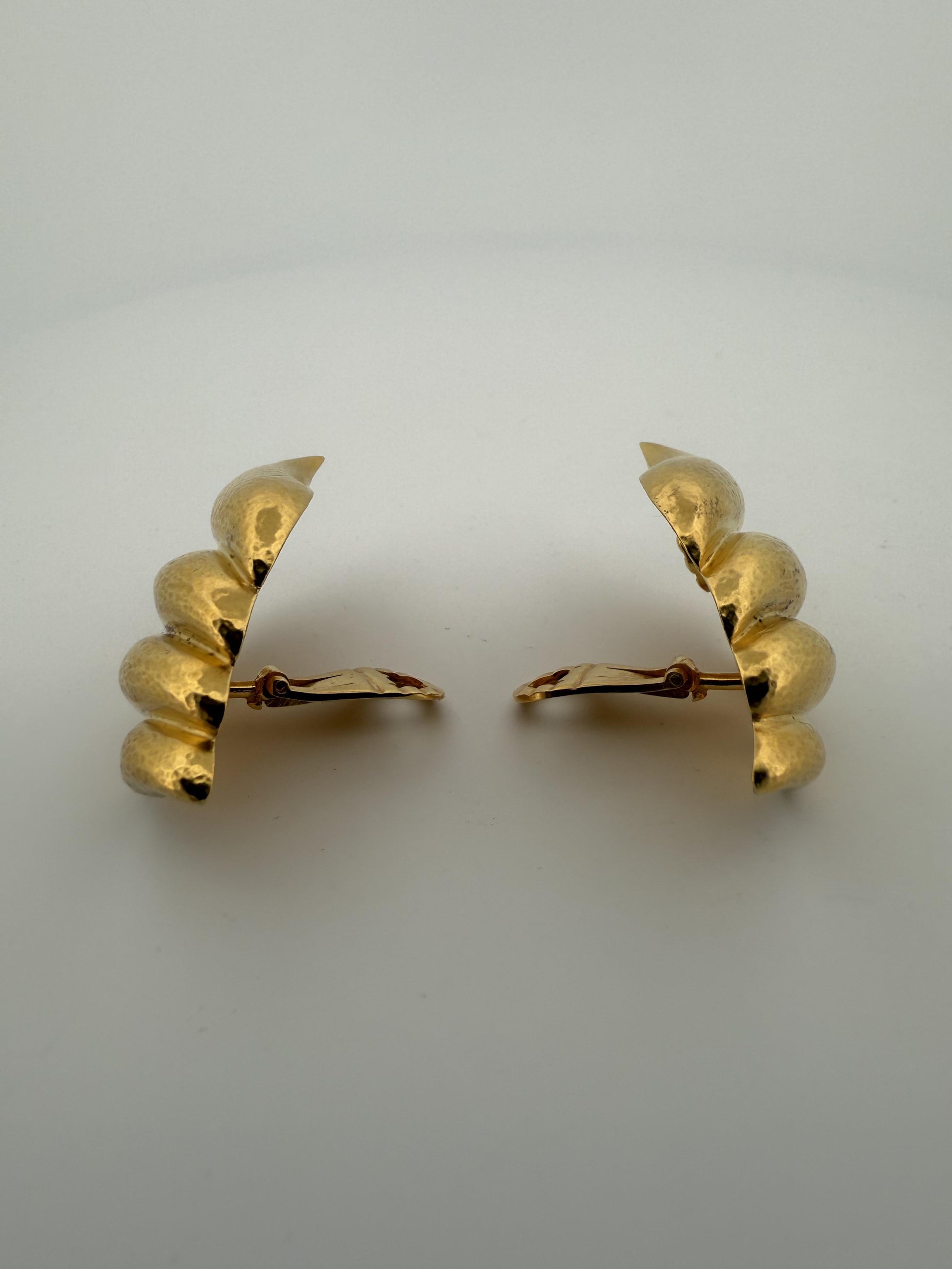 Vintage Hammered Zolotas 22k Gold Clip-on Earrings