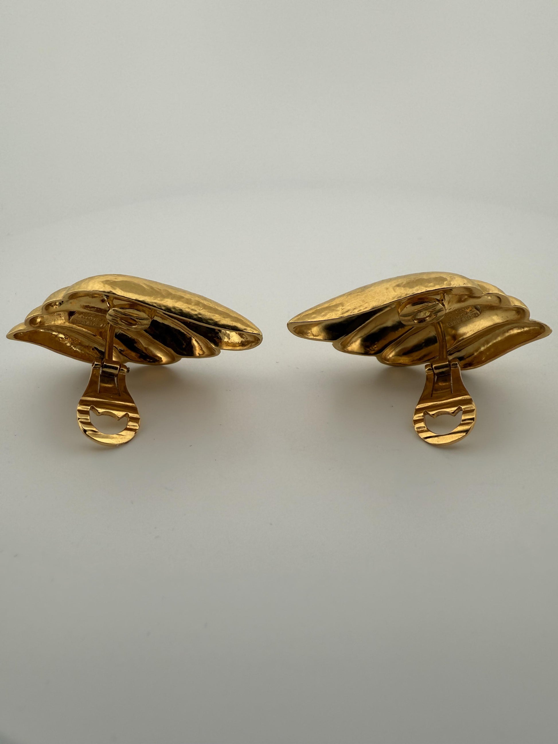 Vintage Hammered Zolotas 22k Gold Clip-on Earrings