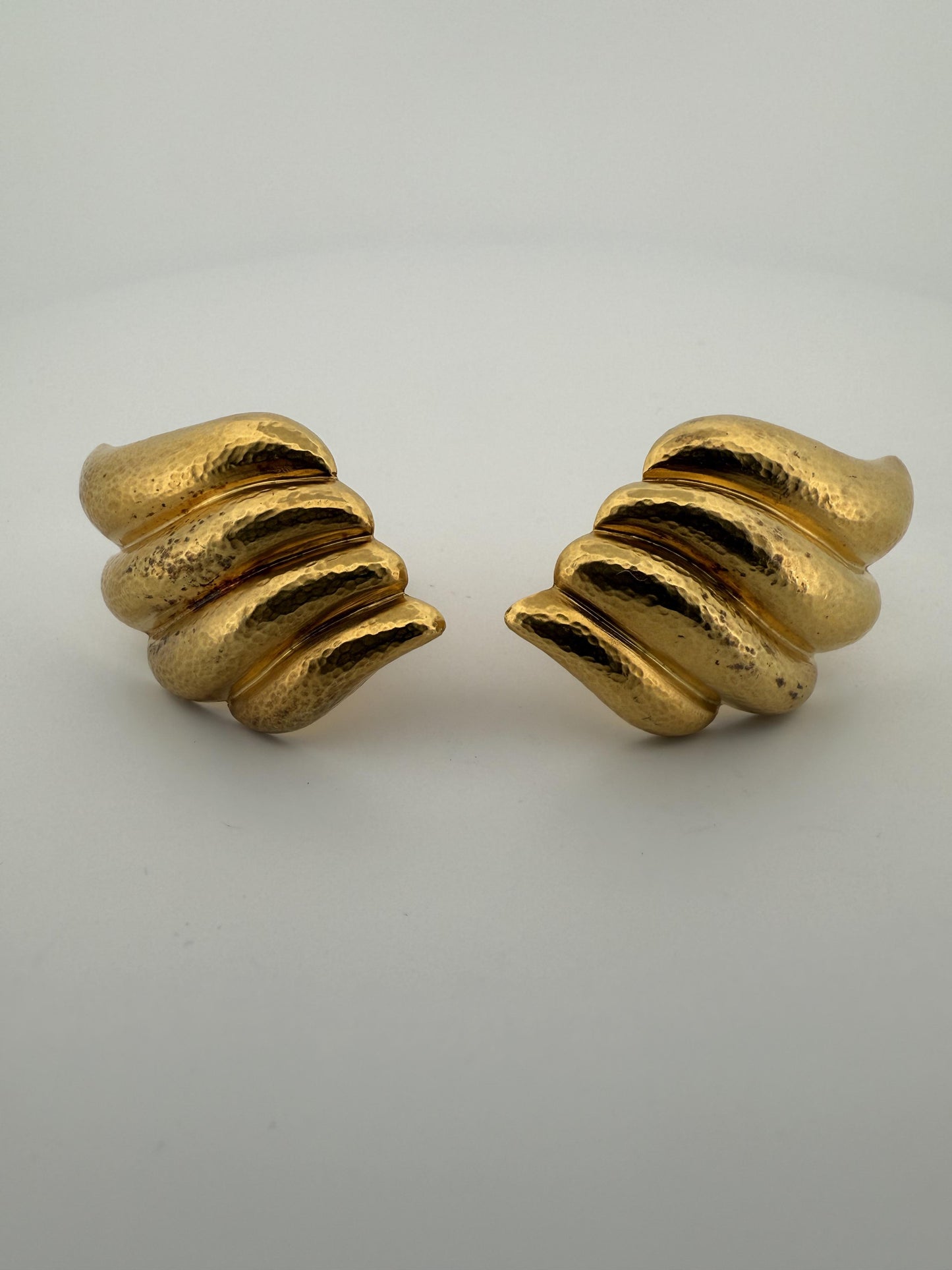 Vintage Hammered Zolotas 22k Gold Clip-on Earrings