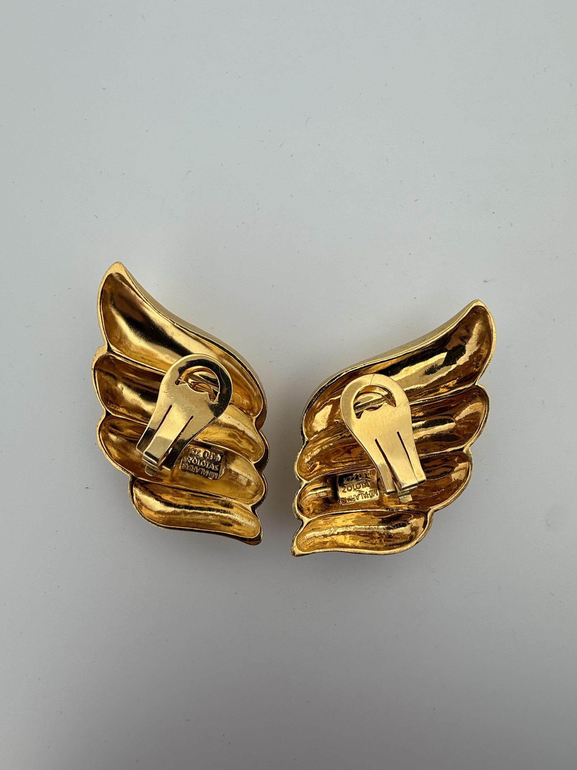 Vintage Hammered Zolotas 22k Gold Clip-on Earrings