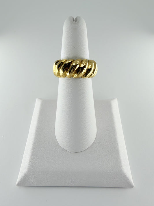 Vintage David Webb 18K Scalloped and Hammered Ring